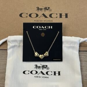Coach New York NWT Gold Heart Cluster Pendant Necklace Designer Jewelry